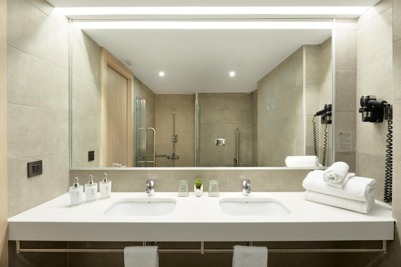 Hotel Omnium Barcelona Bagian luar foto